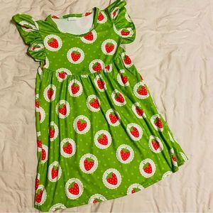 Polyester knit lime strawberry festival strawberry shortcake dress sz 5/6